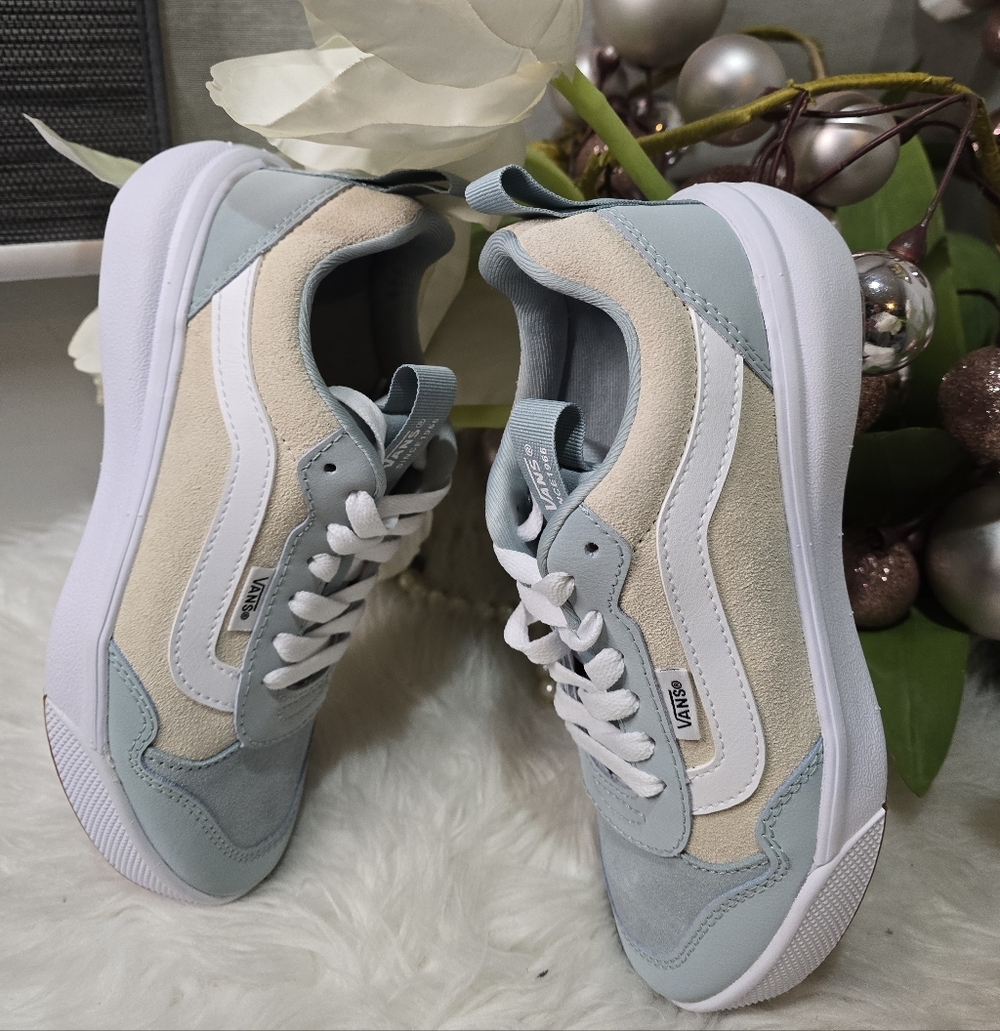 Vans® Range EXP Women's SneakersSize6Color: Gray Olive New